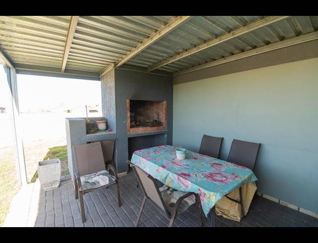 3 BEDROOM HOUSE FOR SALE IN FAIRVIEW